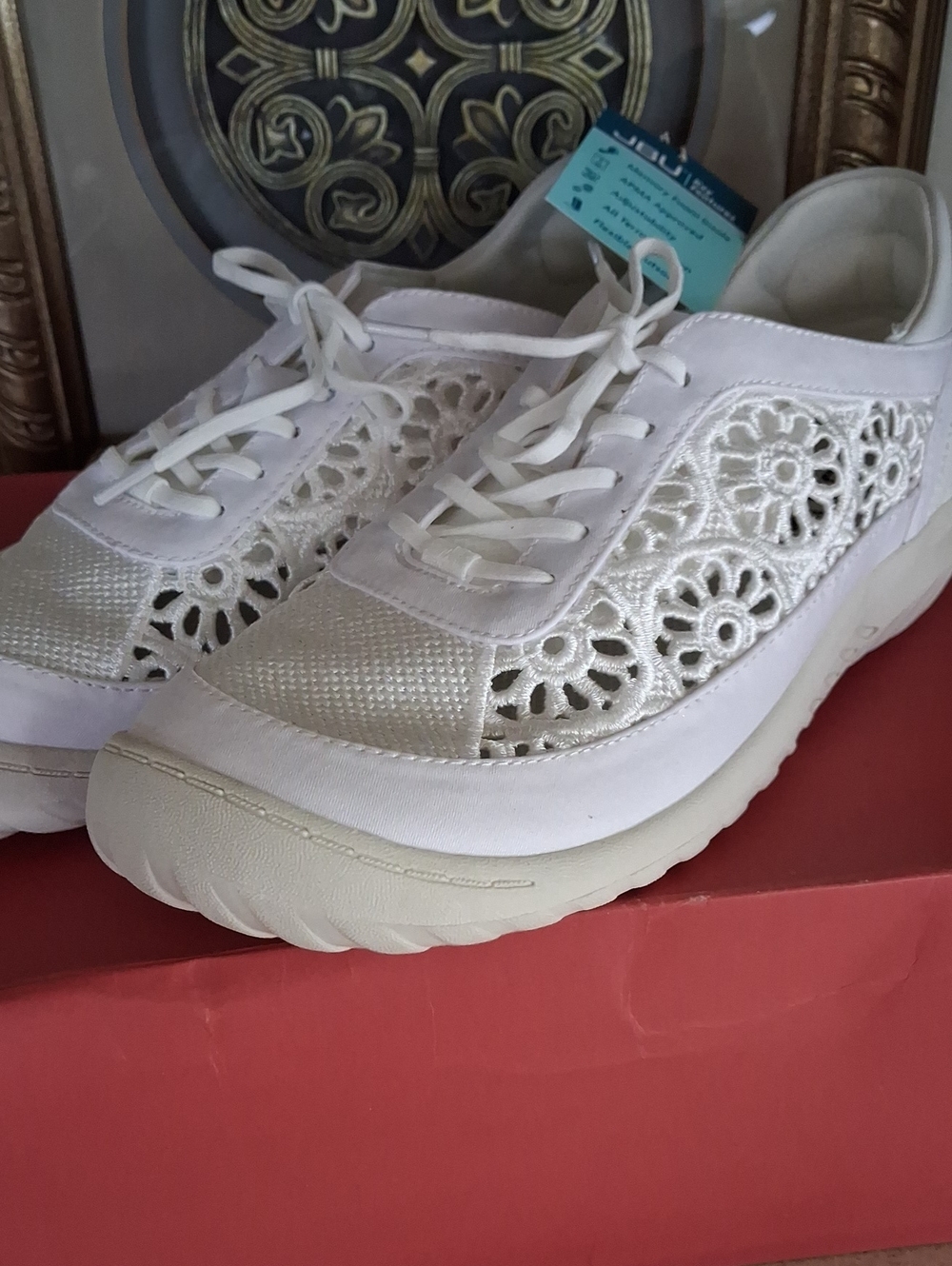 JBU Women's Cream Lace Floral Sneakers